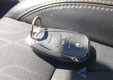 2018 Chevrolet Trax Lt z USA, uszkodzony, nr VIN 3GNCJPSB7JL237601